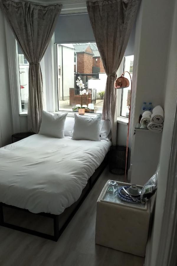 Aunty Katie'S House, Ni Tourist Board Certified With Free Continental Breakfast Lägenhet Belfast Exteriör bild